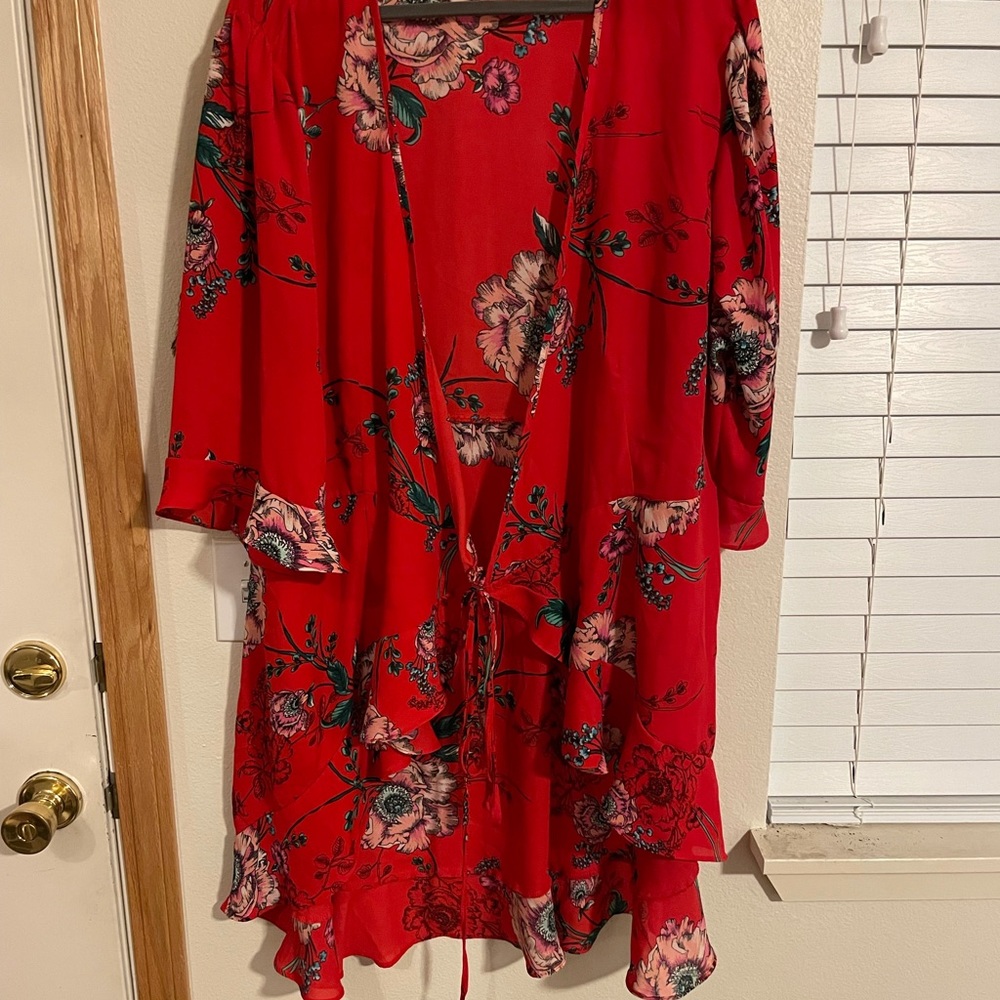 Haute Project Los Angeles floral kimono